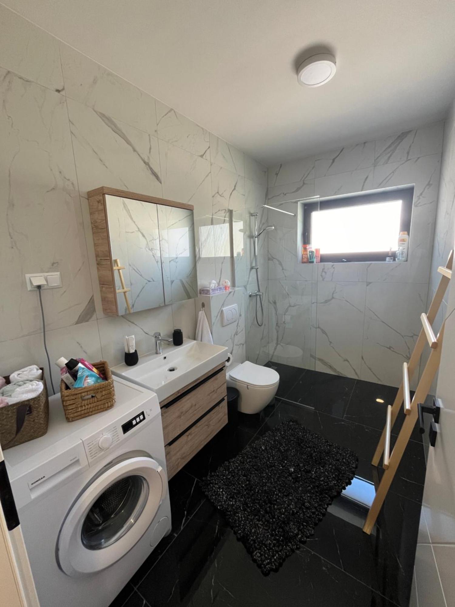 Apartman Sandra ノヴァ・グラディシュカ エクステリア 写真
